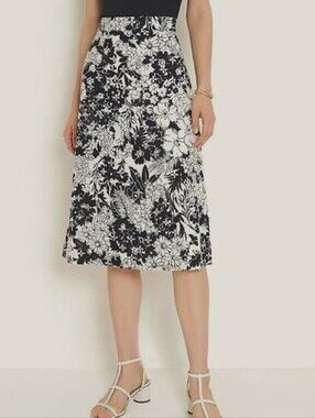 Ann Taylor Navy and White‎ Floral A-Line Skirt